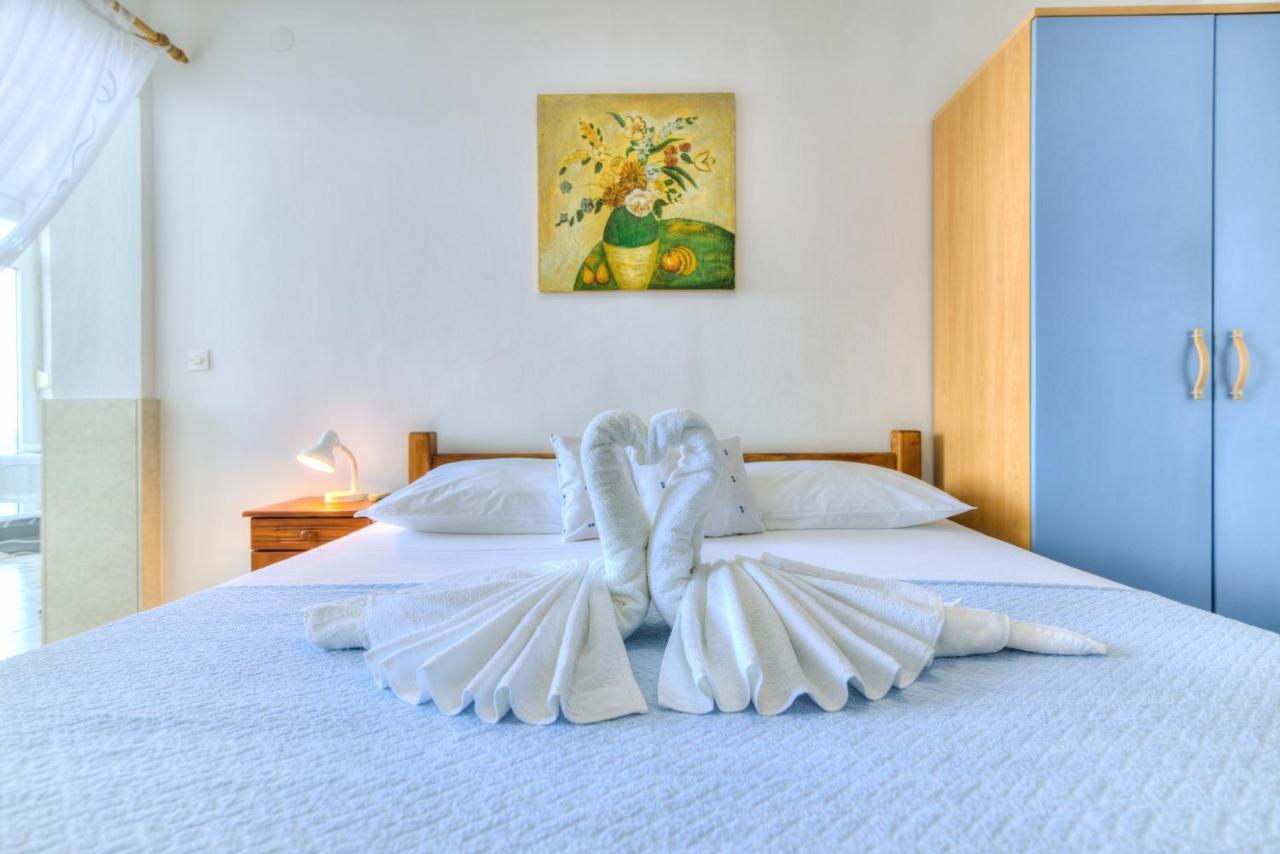 Ivan Apartman Senj  Bilik gambar