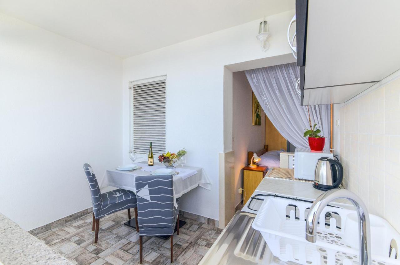 Ivan Apartman Senj  Bilik gambar