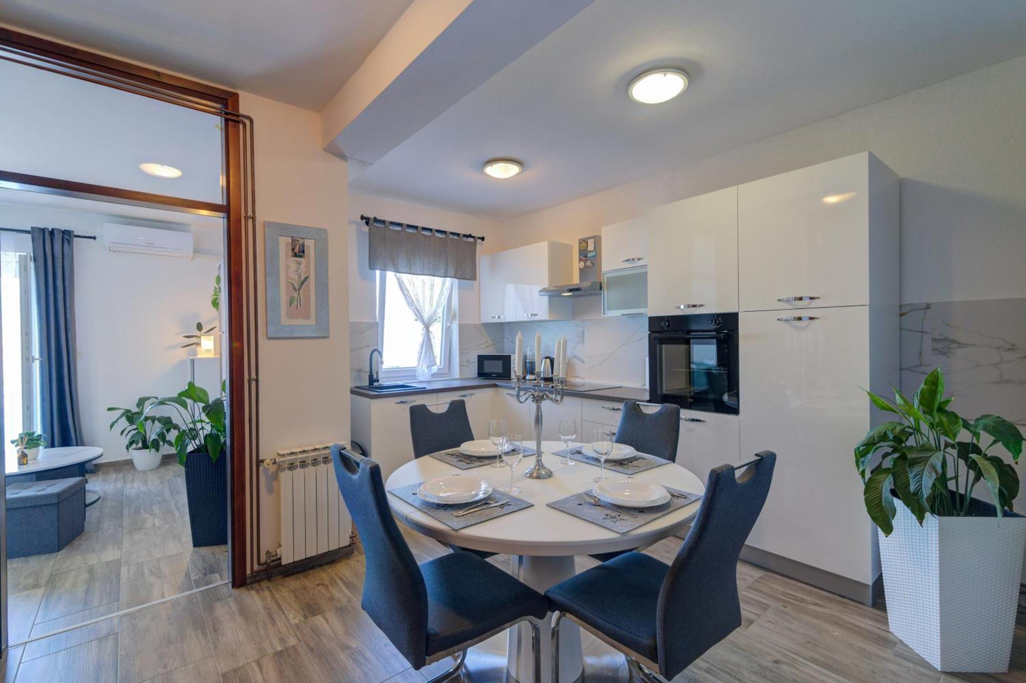Ivan Apartman Senj  Luaran gambar
